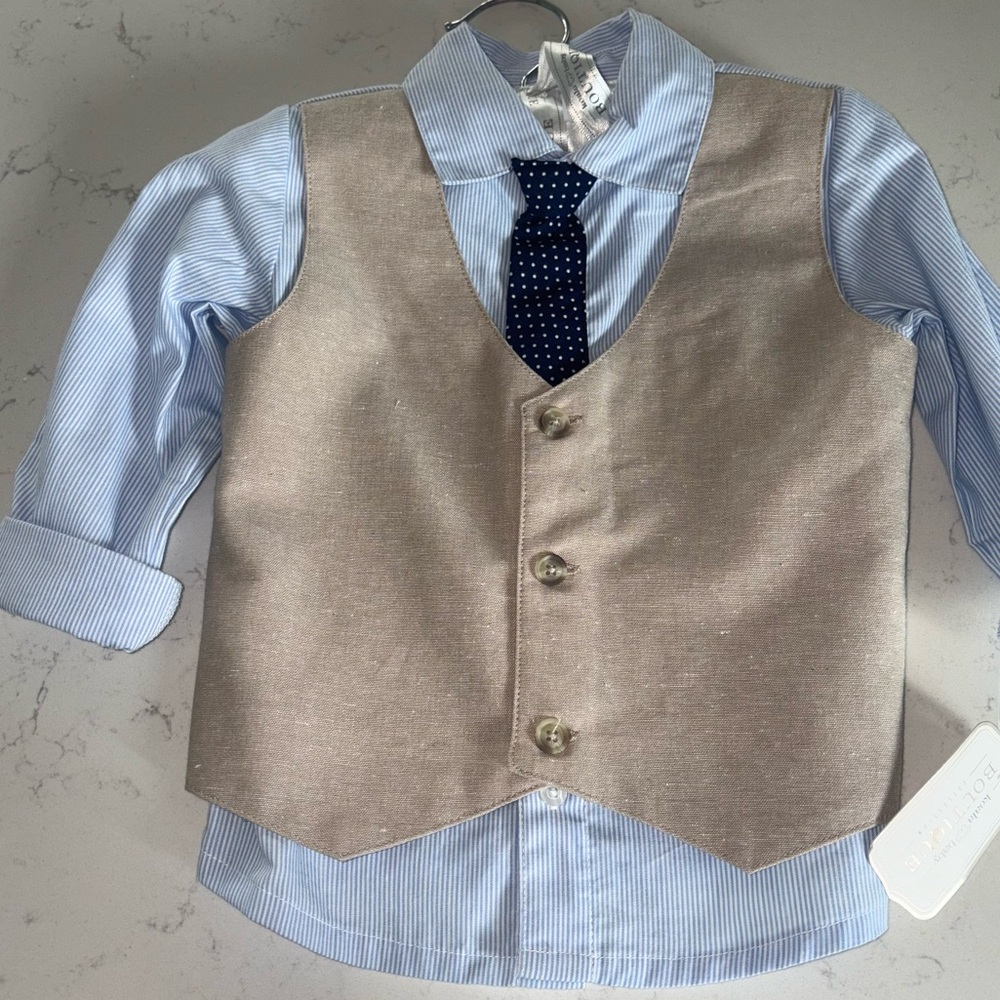 NWT Tan & Blue Formal Button Down